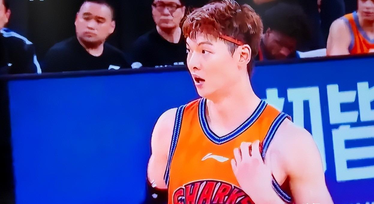 九游体育德约已在温网男单豪取105胜,追平费德勒并列公开赛时代第一 九游体育德约已在温网男单豪取105胜,追平费德勒并列公开赛时代第一