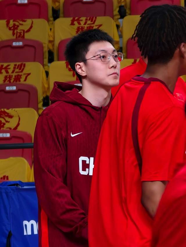 九游体育活塞有意续约全明星中锋杜伦