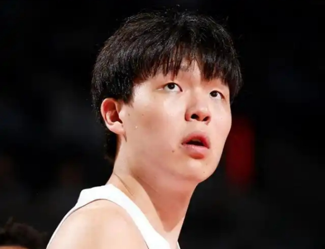 九游体育被同1块石头绊倒4次!马刺丢冠太扎心了,米奇给出解释,说得轻巧 九游体育被同1块石头绊倒4次!马刺丢冠太扎心了,米奇给出解释,说得轻巧
