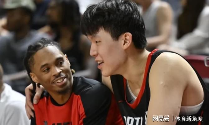 九游体育狂热队9.5分让分客场挑战太阳:克拉克背伤出战成疑 九游体育狂热队9.5分让分客场挑战太阳:克拉克背伤出战成疑