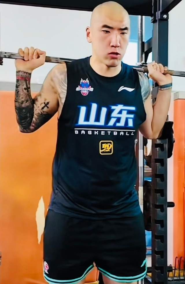 九游体育不是福克斯!不是米奇!马刺正式离队第一人诞生,文班成最大输家 九游体育不是福克斯!不是米奇!马刺正式离队第一人诞生,文班成最大输家
