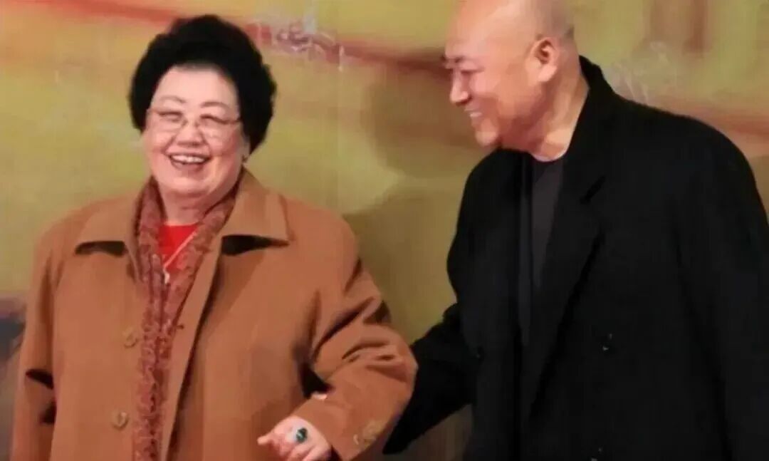 Jalen Brunson带队终结53年冠军荒,纽约市长回应雕像问题:无法承诺 Jalen Brunson带队终结53年冠军荒,纽约市长回应雕像问题:无法承诺