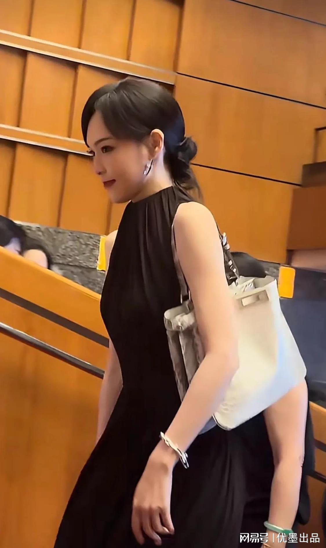 名记预测老鹰大概率不执行库明加选项 名记预测老鹰大概率不执行库明加选项