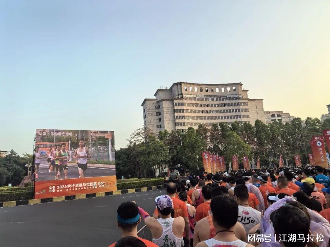 福克斯表态,已走出总决赛G4惊天崩盘阴影,专注备战生死第五战 福克斯表态,已走出总决赛G4惊天崩盘阴影,专注备战生死第五战