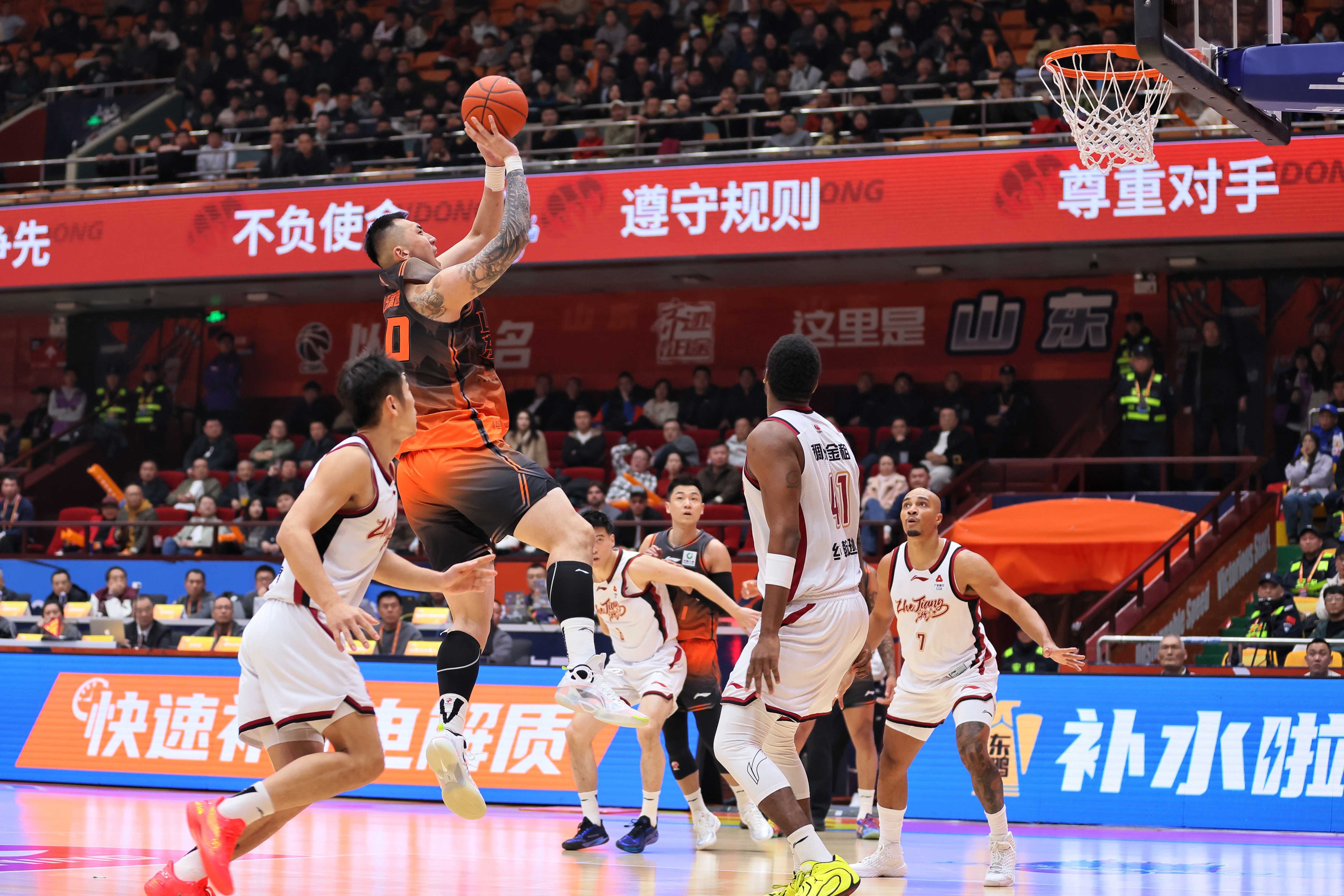 九游体育超级爆冷!李月汝复出4中0仅0分4板 飞翼狂赢联盟第一30分 九游体育超级爆冷!李月汝复出4中0仅0分4板 飞翼狂赢联盟第一30分