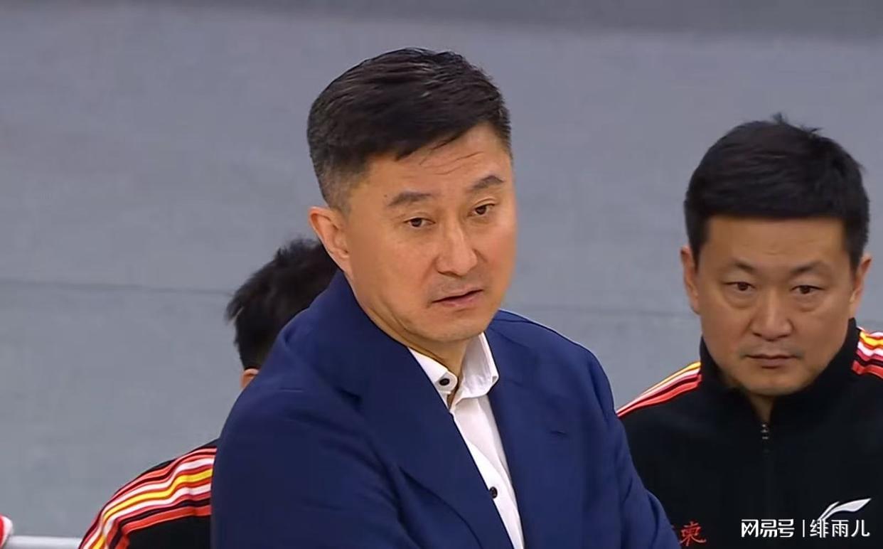 独行侠球迷秒懂:马刺29分逆转,福克斯顶薪成靶子 独行侠球迷秒懂:马刺29分逆转,福克斯顶薪成靶子