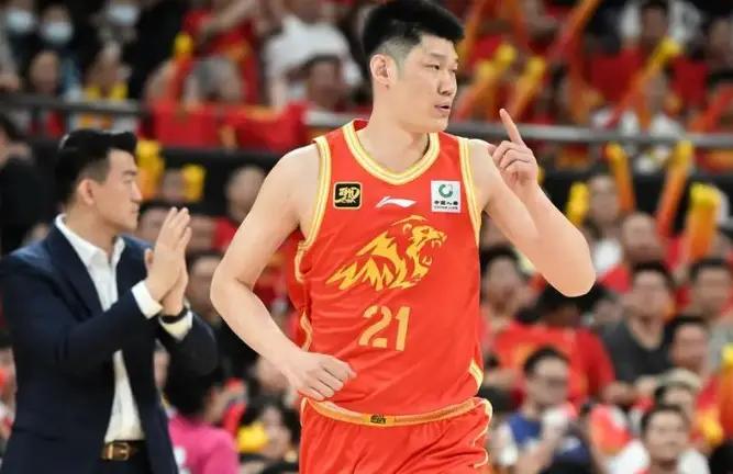 布伦森当选FMVP 尼克斯53年首冠 布伦森当选FMVP 尼克斯53年首冠