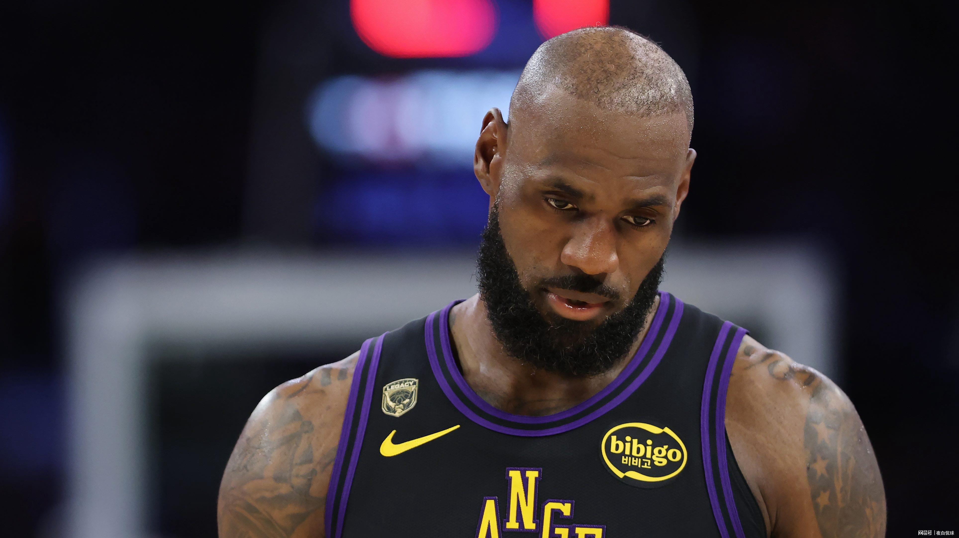 九游体育NBA官方总决赛G5裁判报告:漏吹哈珀对布伦森犯规 无碍尼克斯夺冠 九游体育NBA官方总决赛G5裁判报告:漏吹哈珀对布伦森犯规 无碍尼克斯夺冠