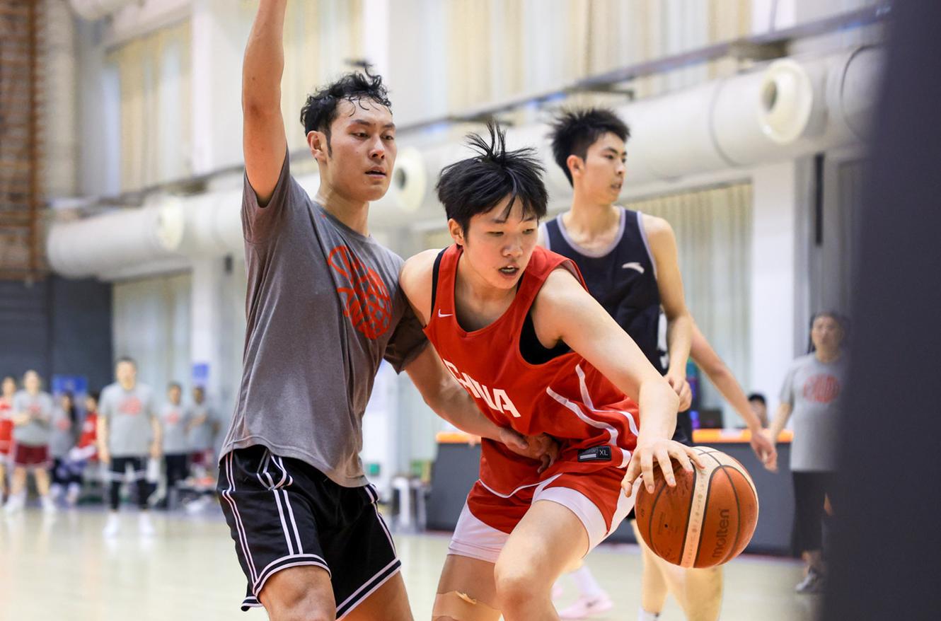 鹈鹕愿听取墨菲三世交易报价 鹈鹕愿听取墨菲三世交易报价