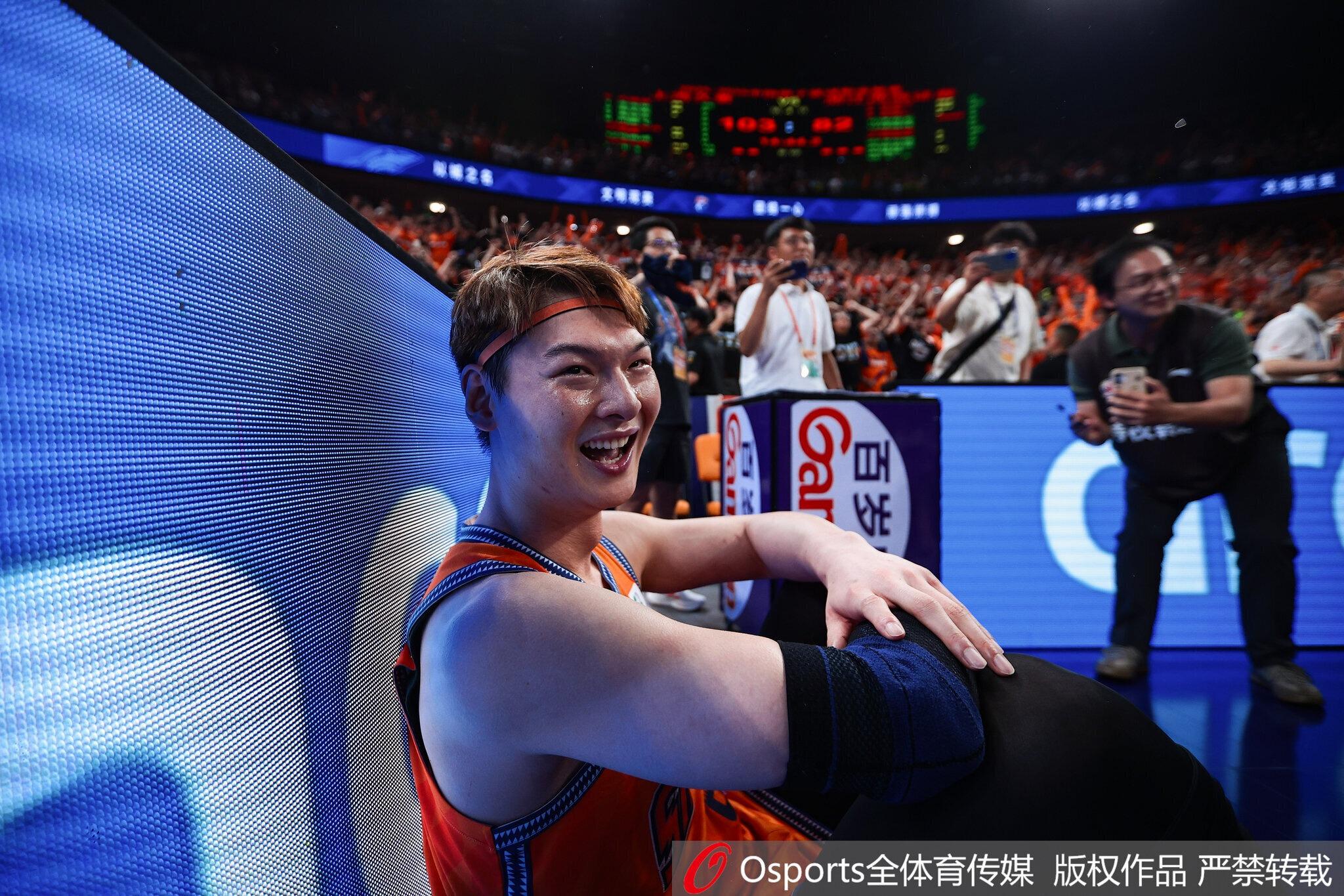 迈克·布朗的NBA冠军履历:尼克斯主帅有多少枚戒指? 迈克·布朗的NBA冠军履历:尼克斯主帅有多少枚戒指?