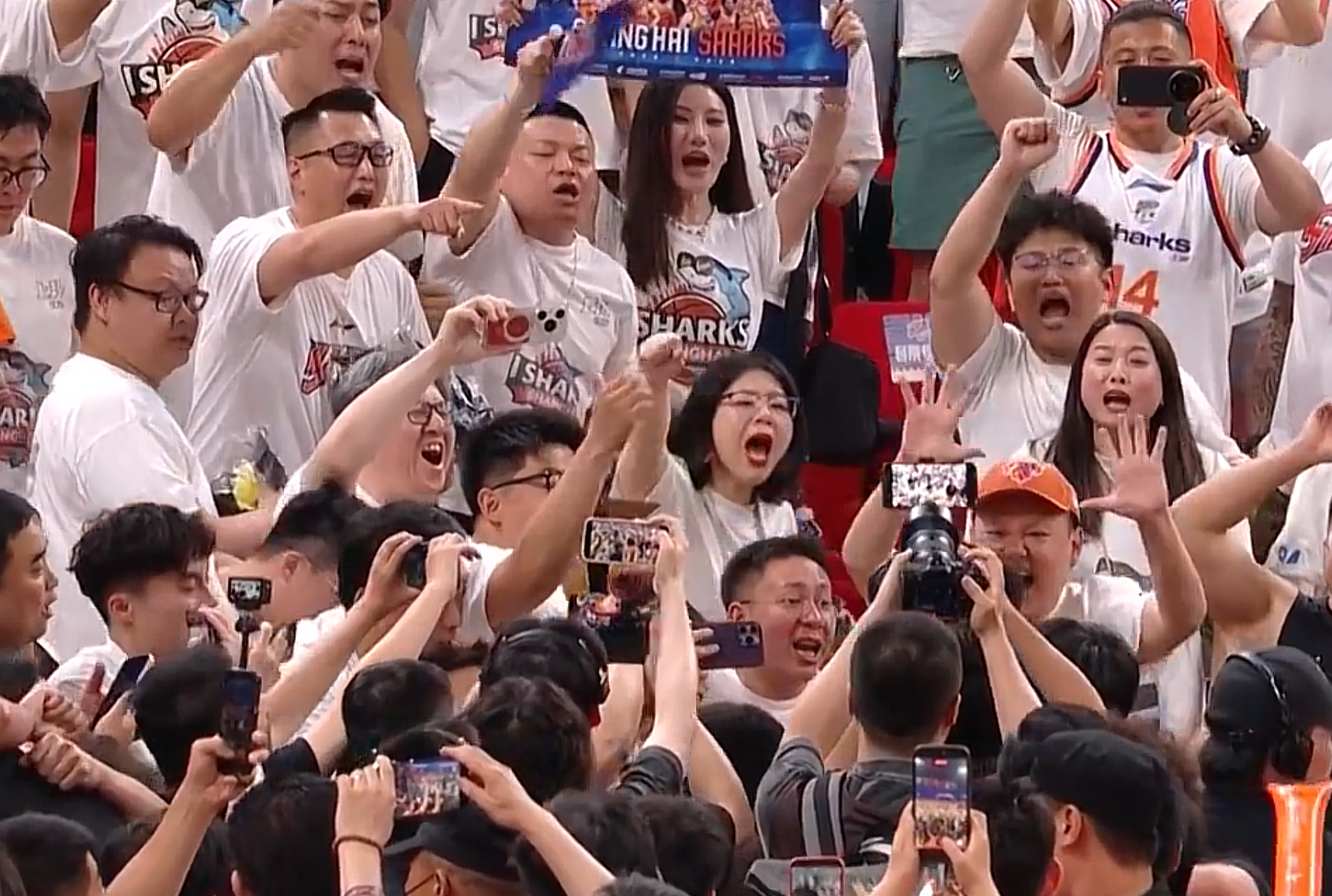 曝凯斯勒和爵士闹僵考虑离队!湖人引援机会来了 曝凯斯勒和爵士闹僵考虑离队!湖人引援机会来了