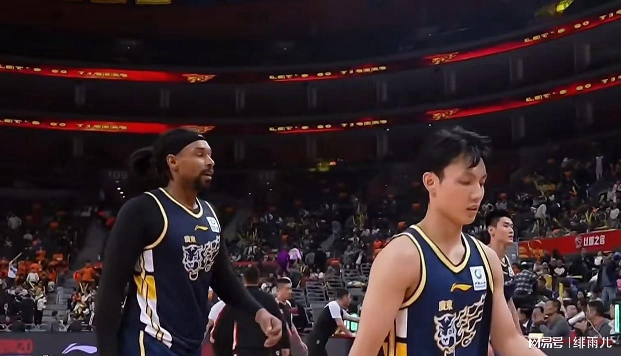NBA创造历史！8年8个不同球队夺冠，别说马刺路还长