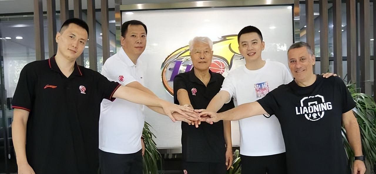 九游体育拿下NBA总冠军的纽约尼克斯队,还是联盟赚钱高手 九游体育拿下NBA总冠军的纽约尼克斯队,还是联盟赚钱高手