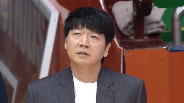 尼克斯夺冠夜罗宾逊谈抓蛇玄学：G5篮板奇兵助冠军