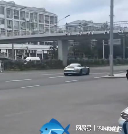 太强了!总决赛场均32.6分,又一名二轮秀拿到FMVP,上一位是他 太强了!总决赛场均32.6分,又一名二轮秀拿到FMVP,上一位是他