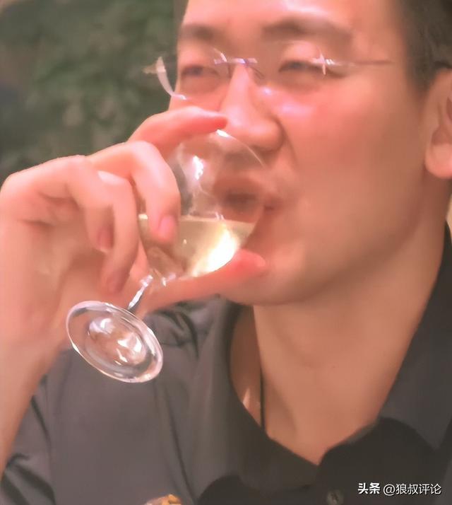 季后赛爆砍24分，猛龙续约巴雷特却丝毫不慌，被三个队友害惨