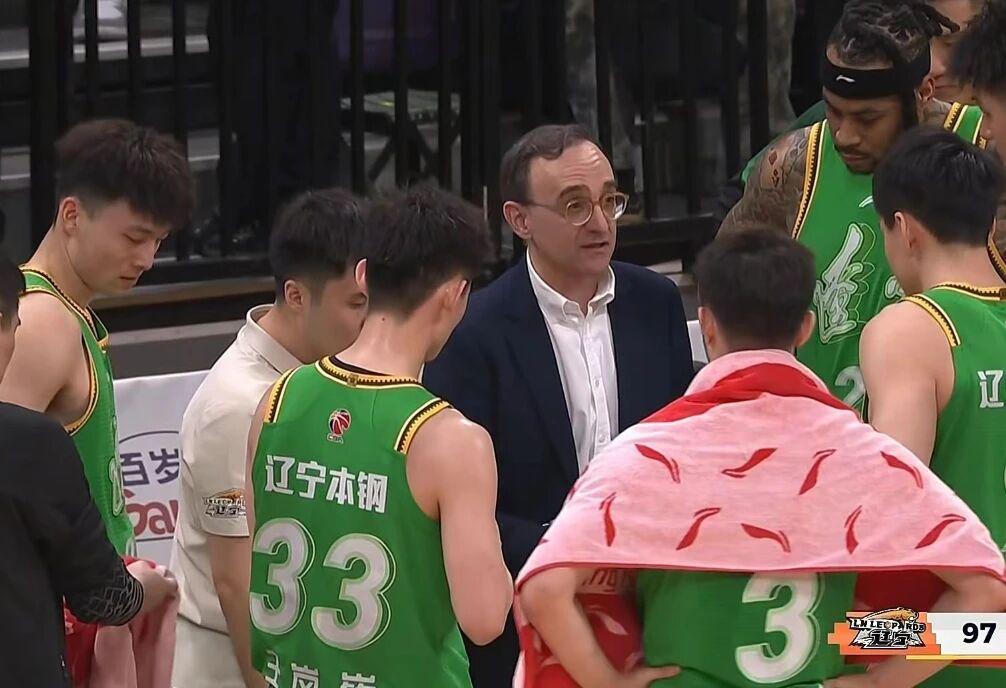 九游体育11个小时涨粉500万!佛得角40岁门将回应零封5亿西班牙:梦想成真 九游体育11个小时涨粉500万!佛得角40岁门将回应零封5亿西班牙:梦想成真