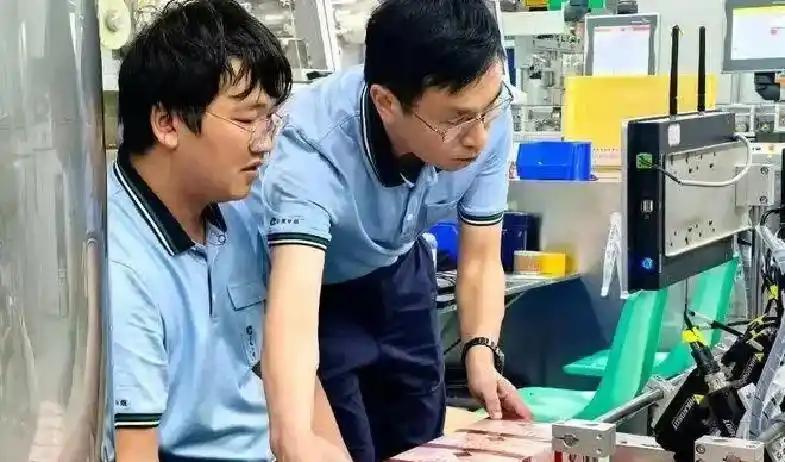 官方:延边龙鼎签下长春喜都中场黄梓铭 官方:延边龙鼎签下长春喜都中场黄梓铭