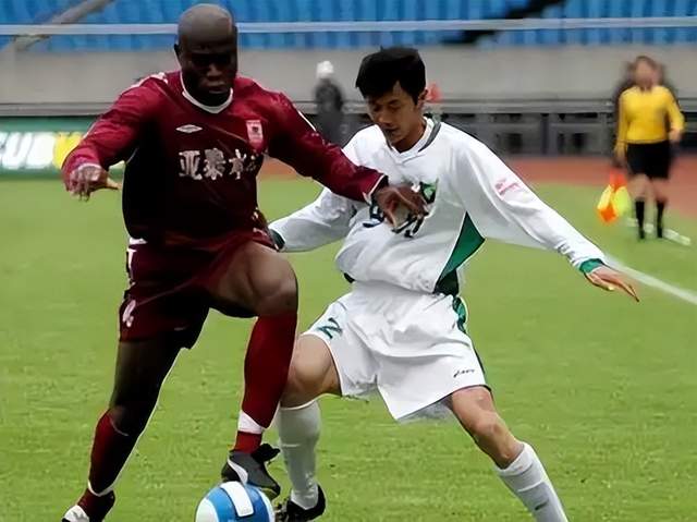 哈弗茨巴洛贡两球领跑·2026世界杯金靴奖争夺战开启 哈弗茨巴洛贡两球领跑·2026世界杯金靴奖争夺战开启